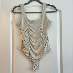 Abercrombie & Fitch Cream Ruched Bodysuit Small Square Neck Sleeveless Fitted